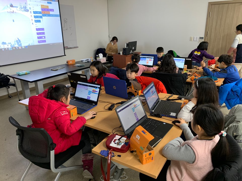 [인천][인천대학교무한상상실] VR<가상현실>의 세계